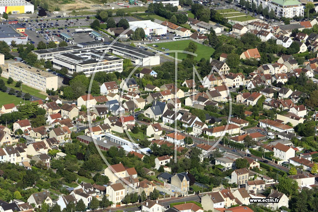 Photo arienne de Mantes-la-Jolie (Quartier de la Rue des coles)
