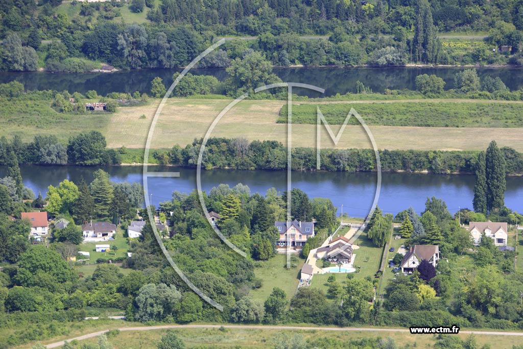 Photo arienne de Moisson (Lavacourt)