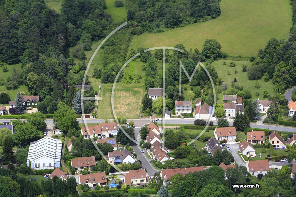 Photo arienne de Oinville-sur-Montcient (Bachambre)