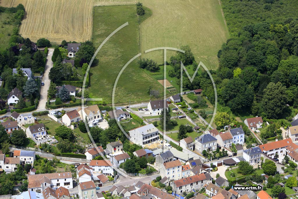 Photo arienne de Oinville-sur-Montcient (la Grelette)