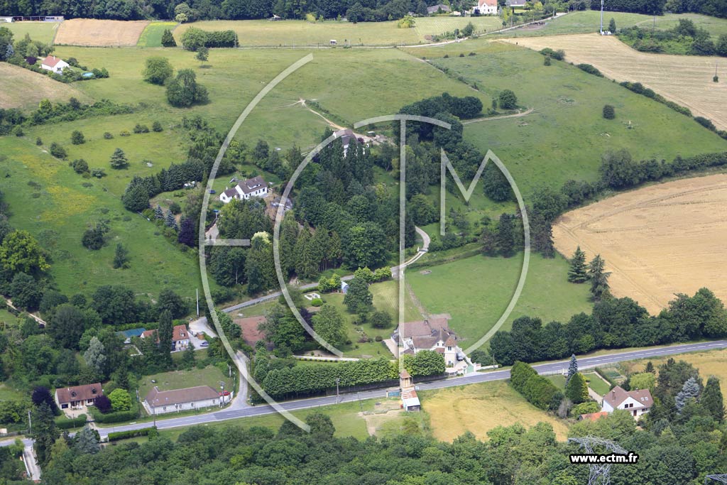 Photo arienne de Oinville-sur-Montcient (Nranval)