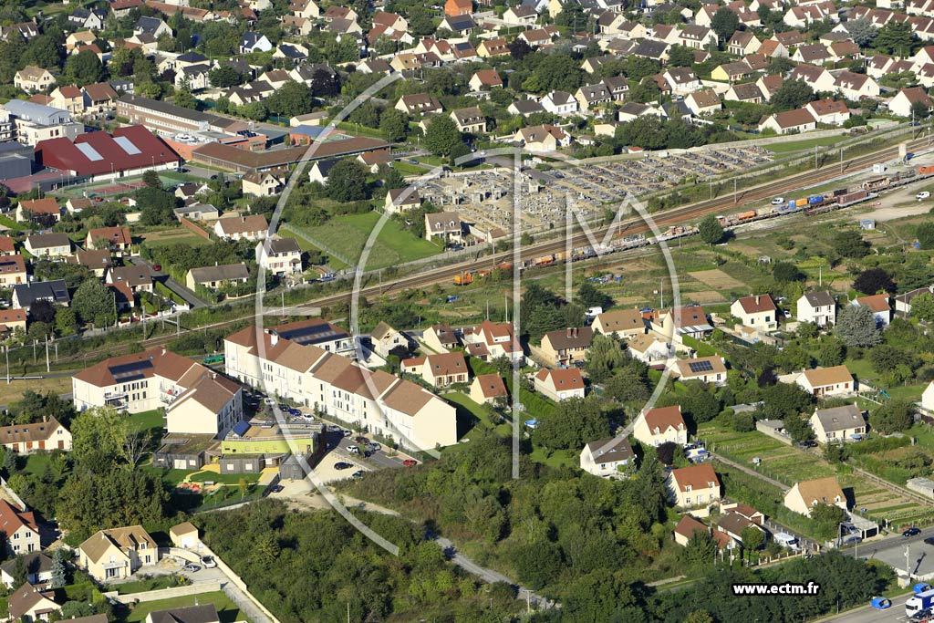 Photo arienne de Rosny-sur-Seine (Quartier de la gare)