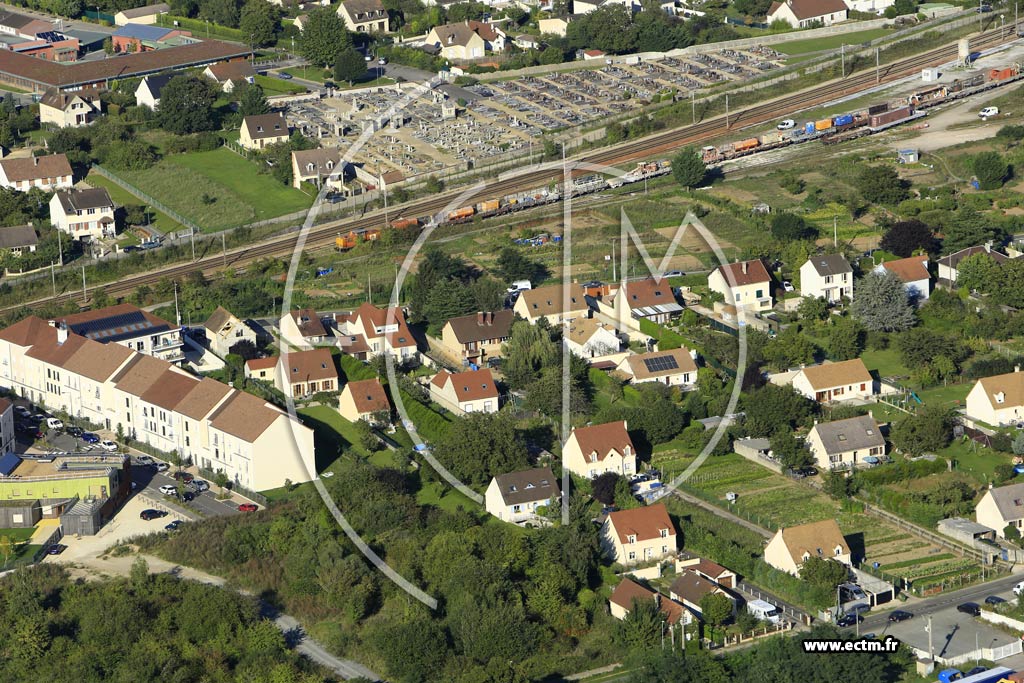 Photo arienne de Rosny-sur-Seine (Quartier de la gare)