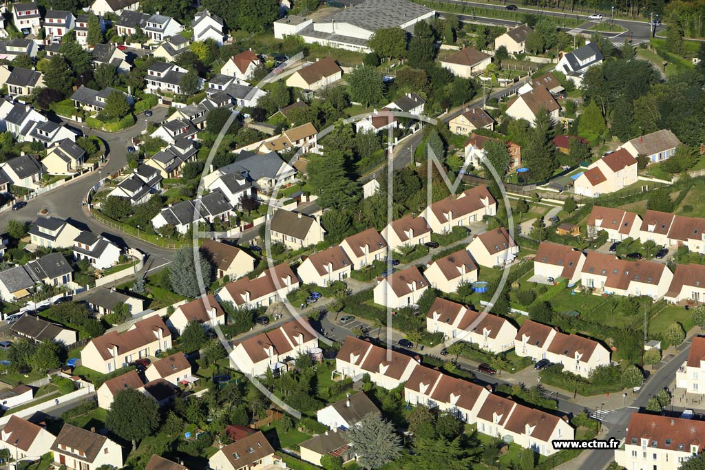 Photo arienne de Rosny-sur-Seine (Quartier du centre-ville - est)