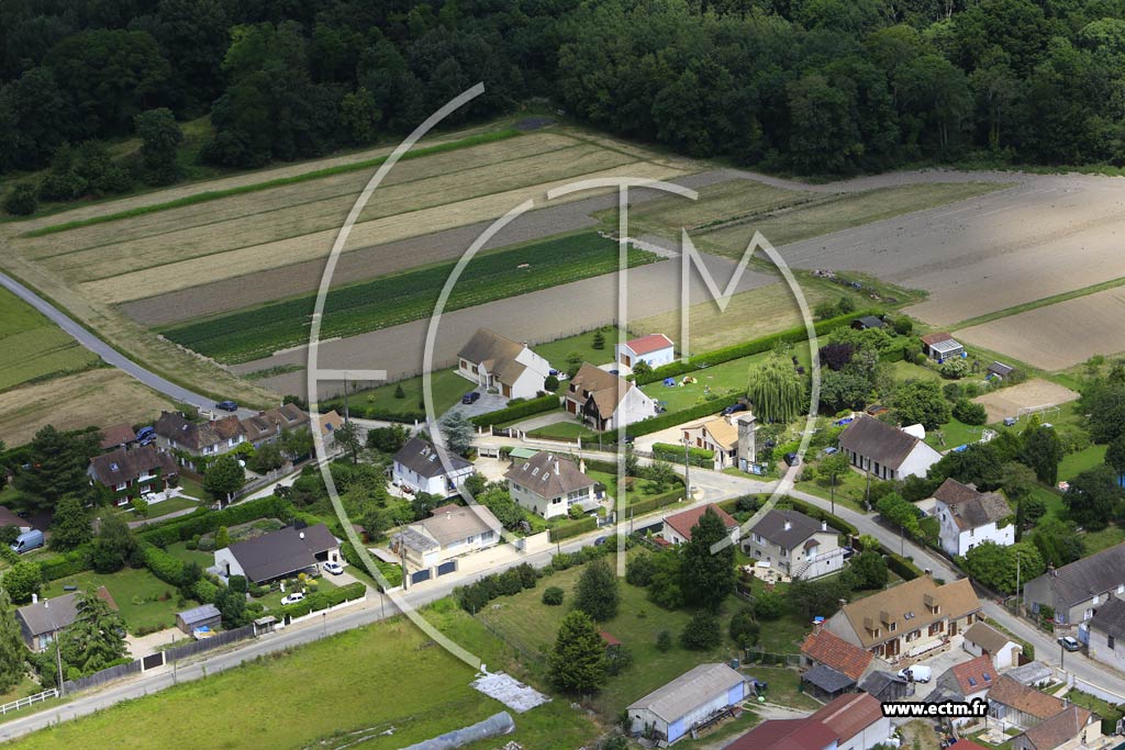 Photo arienne de Villiers-le-Mahieu (Boulaincourt)