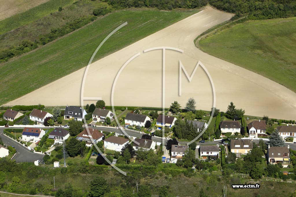 Photo arienne de Beynes (la Garenne)