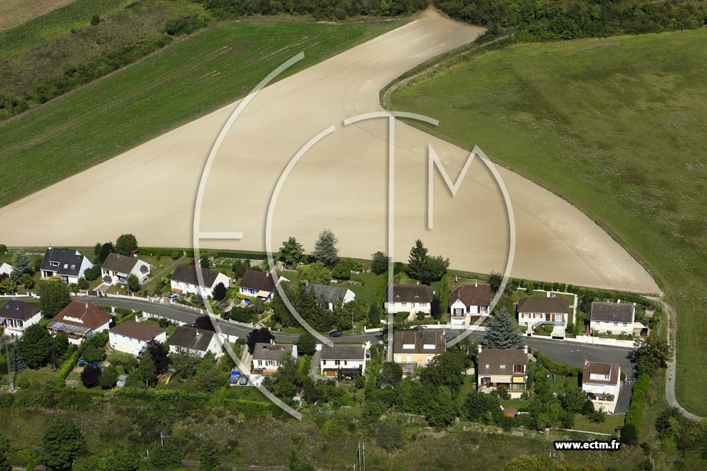 Photo arienne de Beynes (la Garenne)