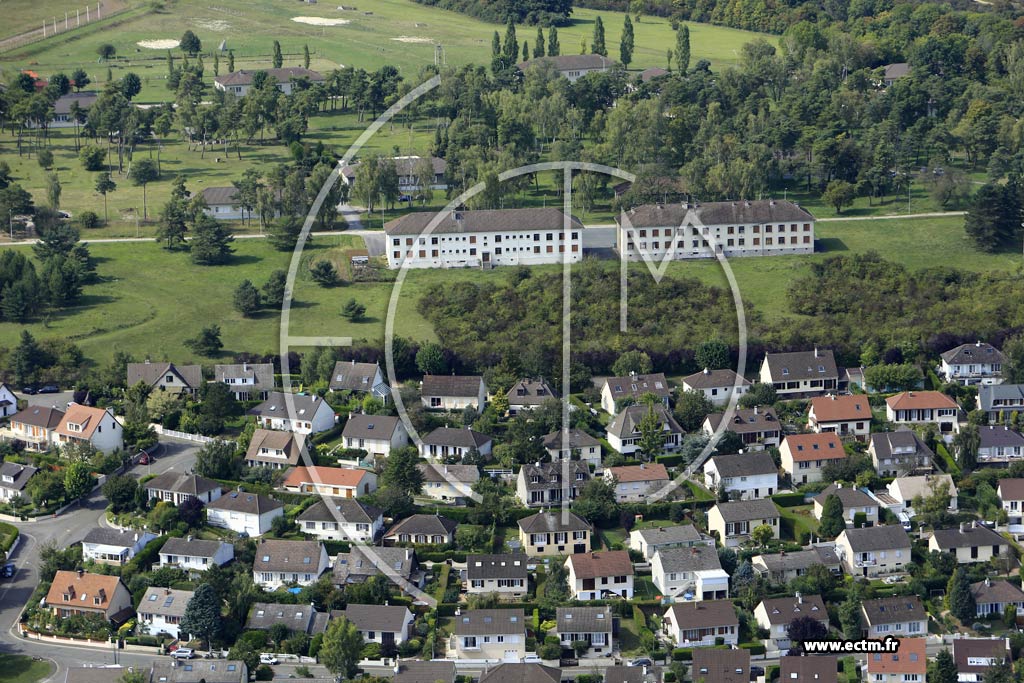 Photo arienne de Beynes (Val des Quatre Pignons)
