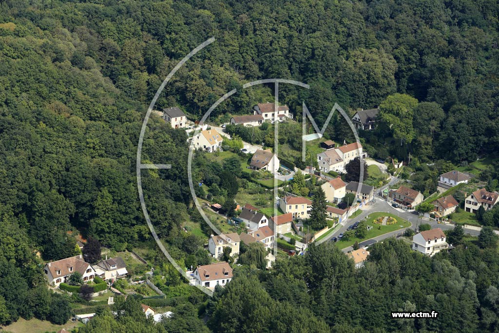 Photo arienne de lancourt (la Muette)