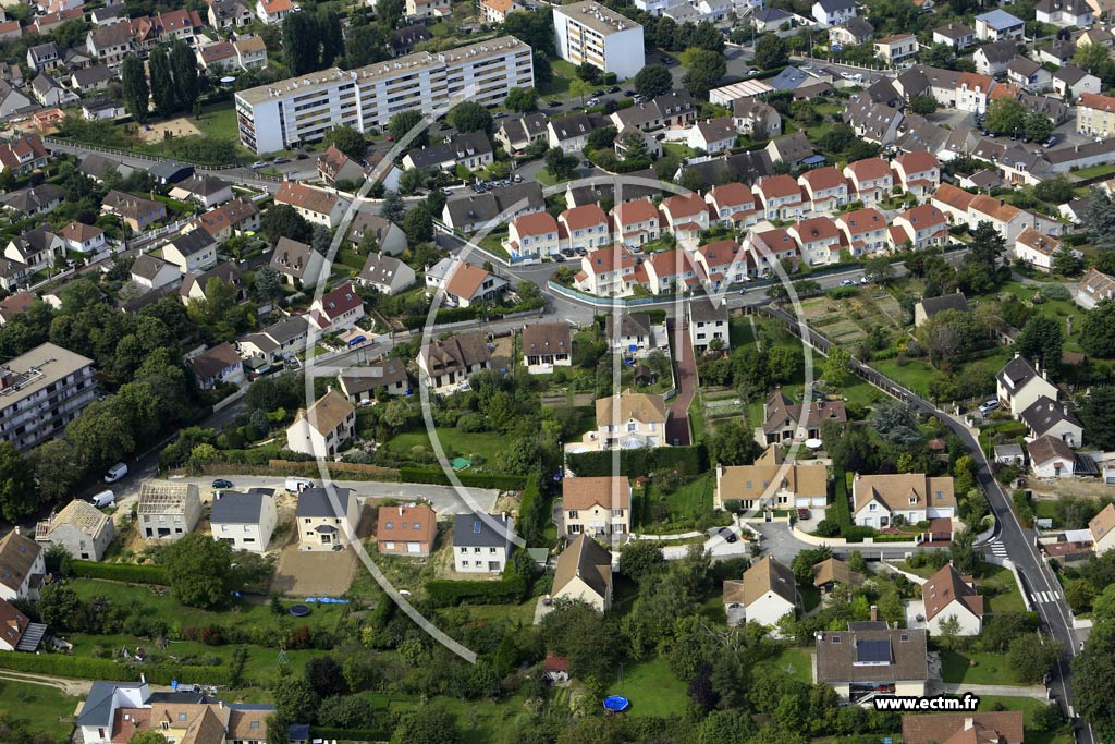 Photo arienne de Les Clayes-sous-Bois (le Val d'Arcy)