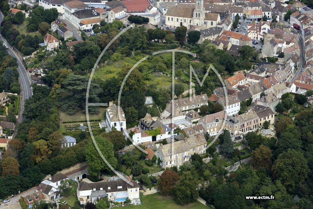 Photo arienne de Neauphle-le-Chteau