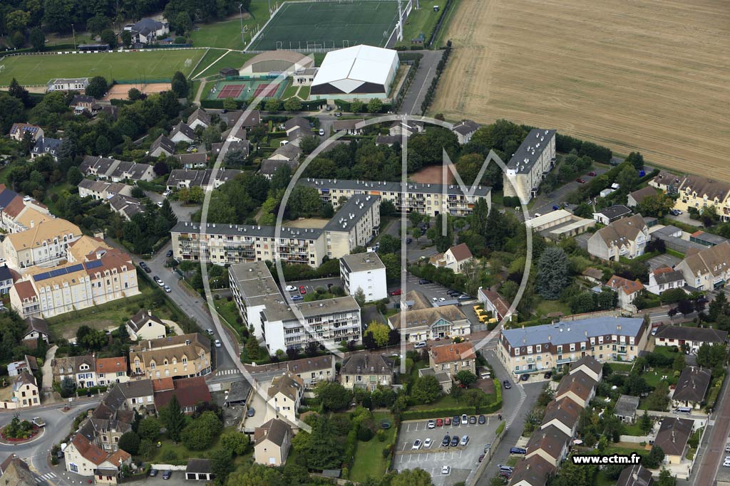 Photo arienne de Neauphle-le-Chteau