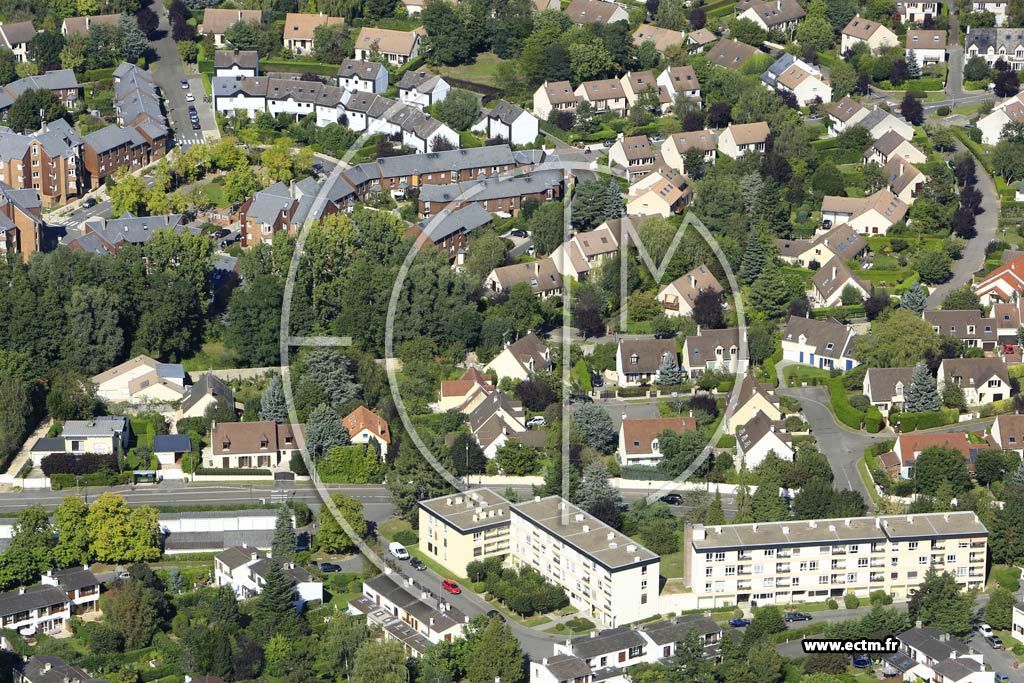 Photo arienne de Noisy-le-Roi (le Paradis)