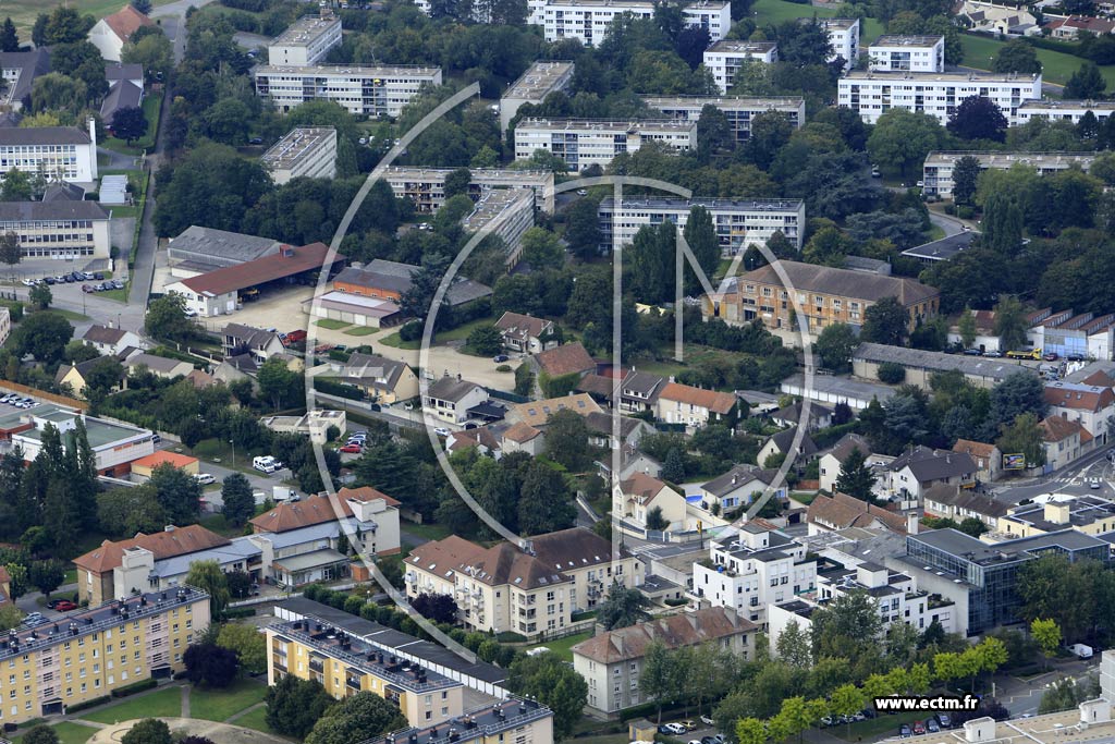 Photo arienne de Plaisir (la Haise)