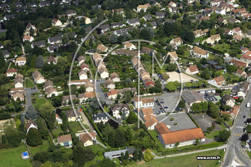 Photo arienne de Plaisir (les Gtines)