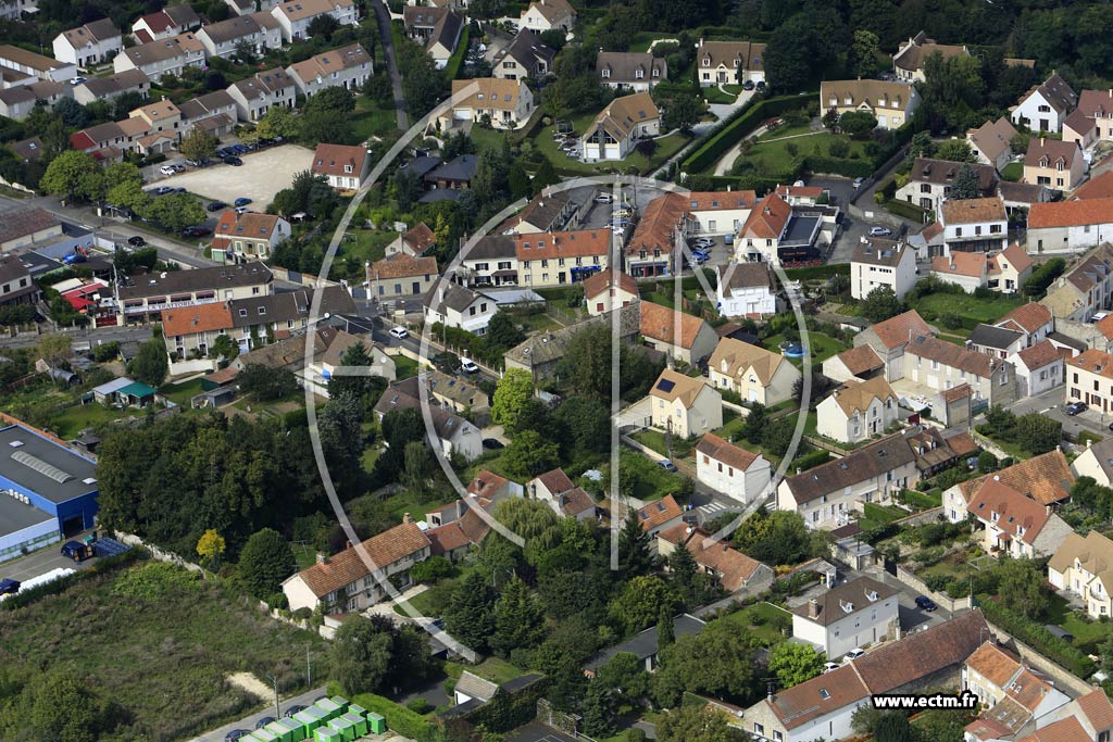 Photo arienne de Plaisir (les Gtines)