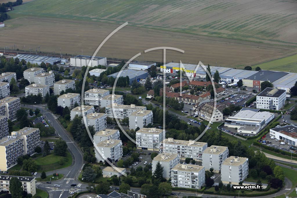 Photo arienne de Plaisir (les Petits Prs)