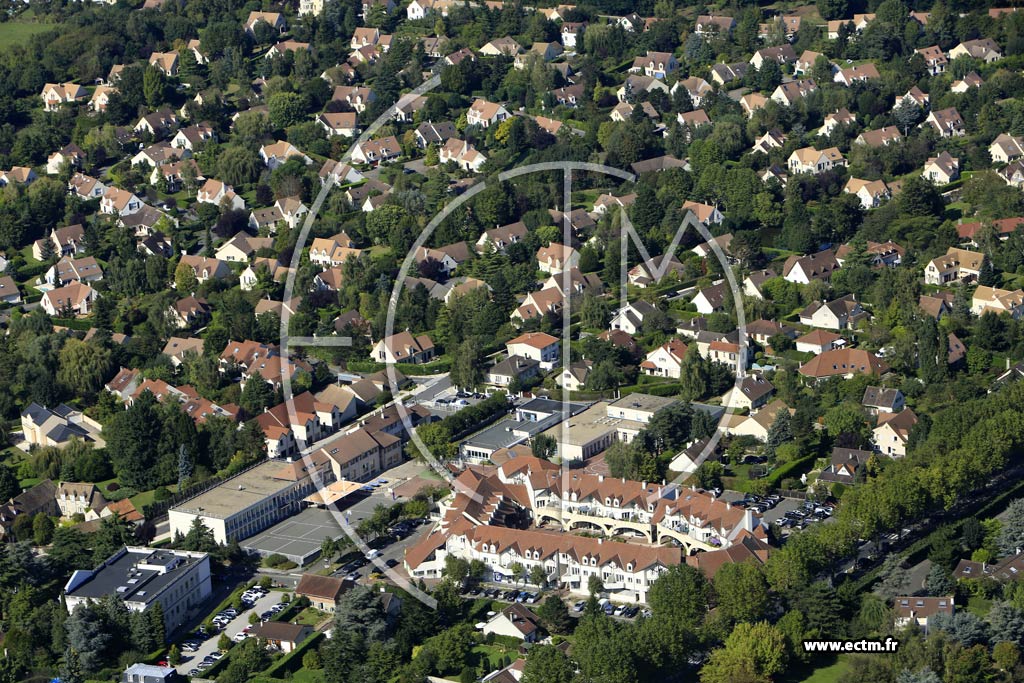 Photo arienne de Saint-Nom-la-Bretche