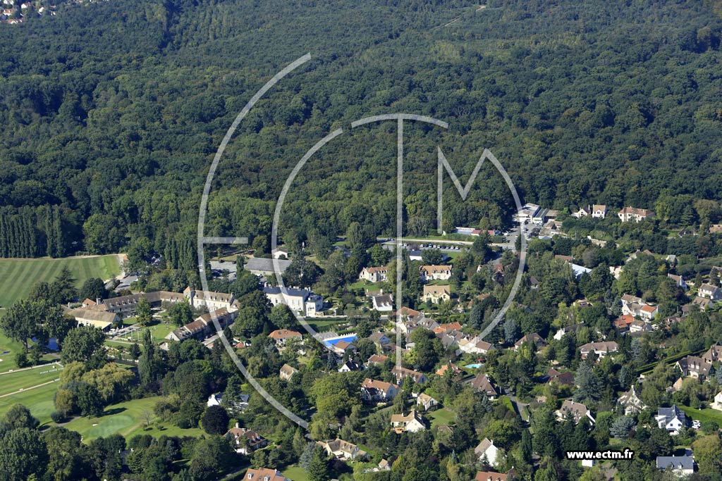 Photo arienne de Saint-Nom-la-Bretche (la Tuilerie Bignon)