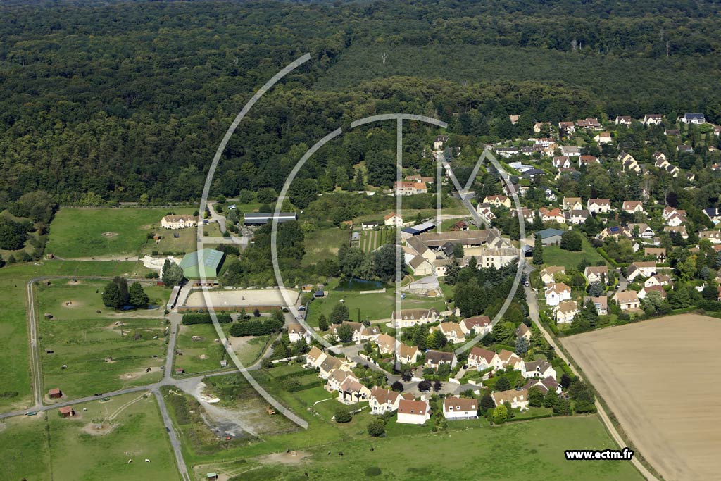 Photo arienne de Saint-Nom-la-Bretche (le Valmartin)