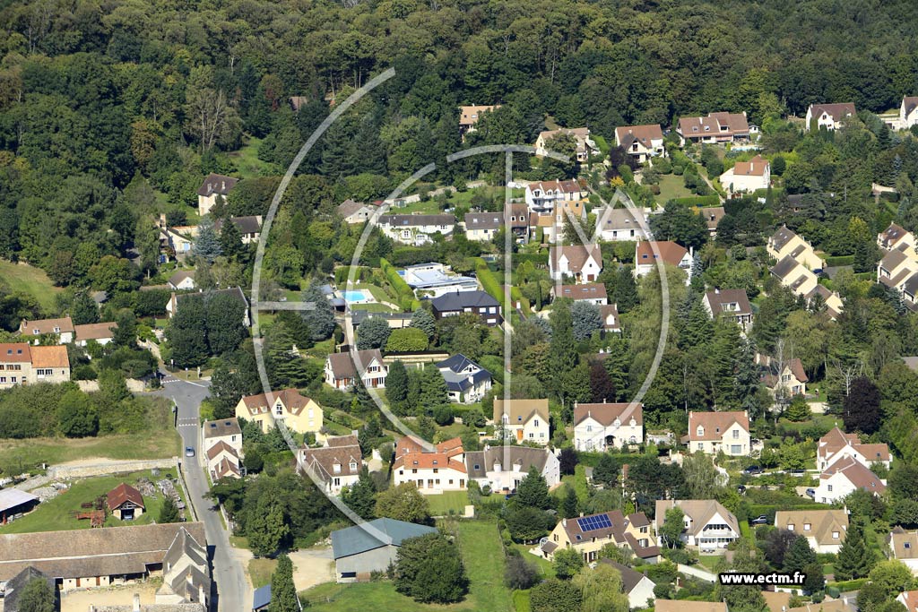 Photo arienne de Saint-Nom-la-Bretche (le Valmartin)