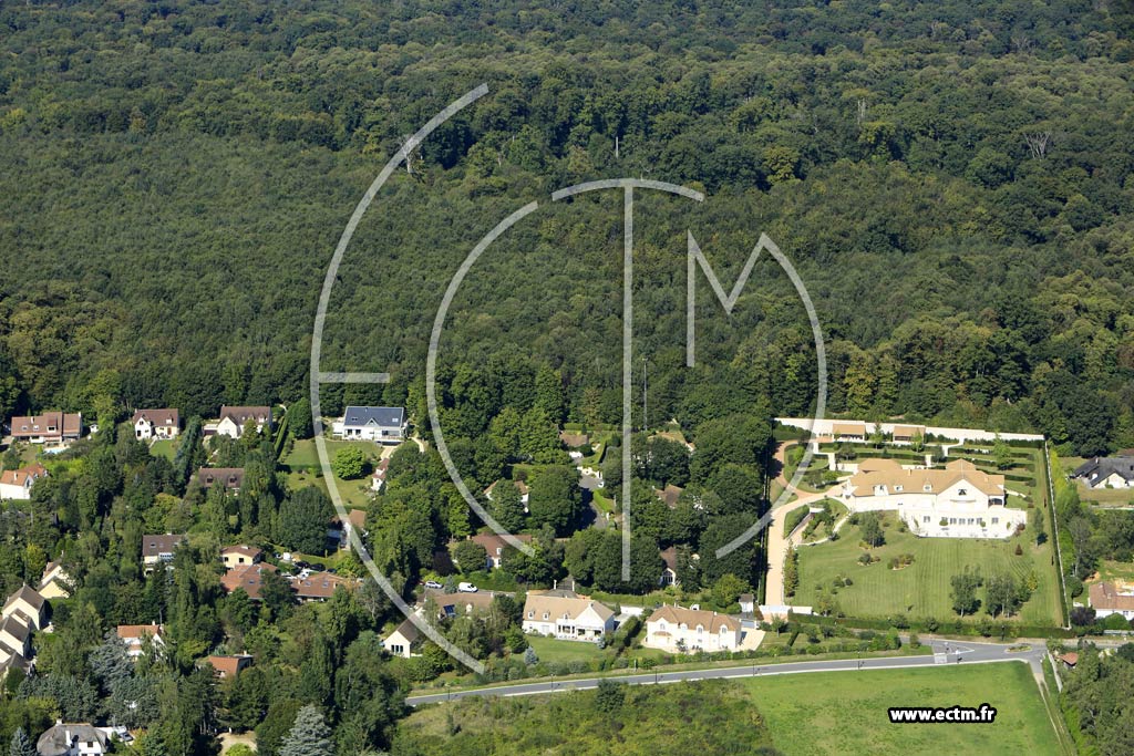 Photo arienne de Saint-Nom-la-Bretche (le Valmartin)