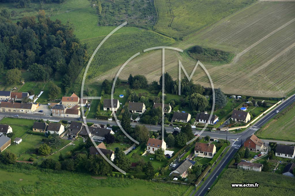 Photo arienne de Bailleval (Louveaucourt)