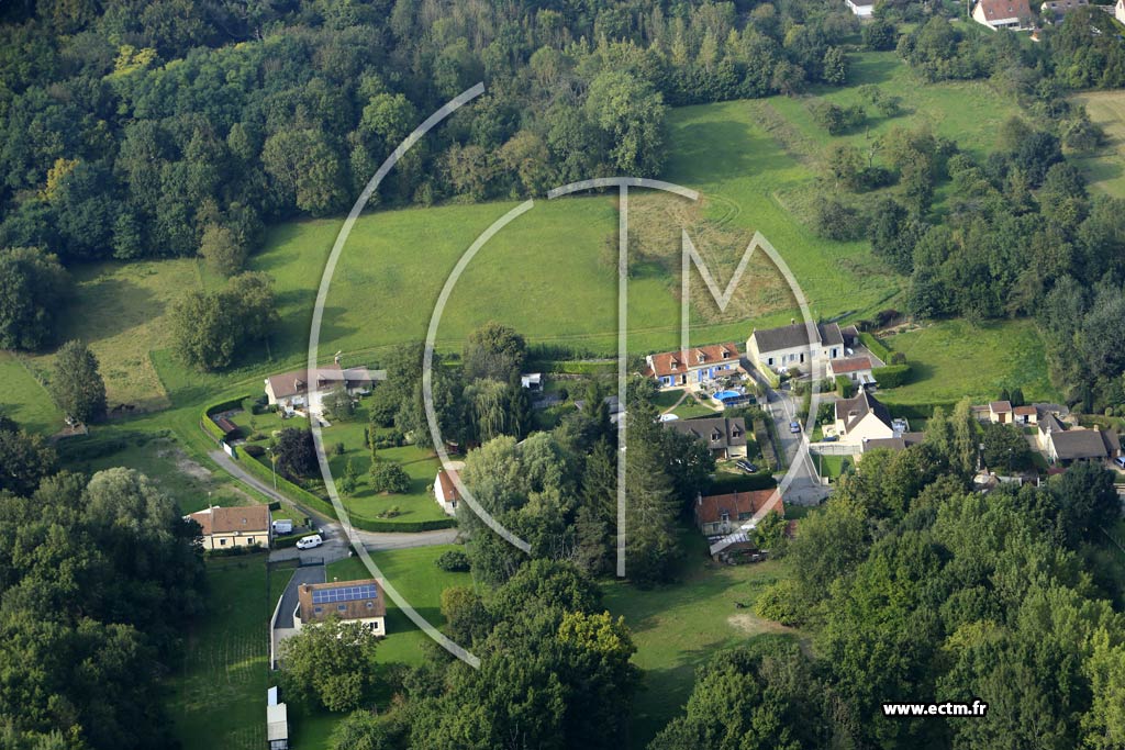 Photo arienne de Breuil-le-Vert (les Fontaines)