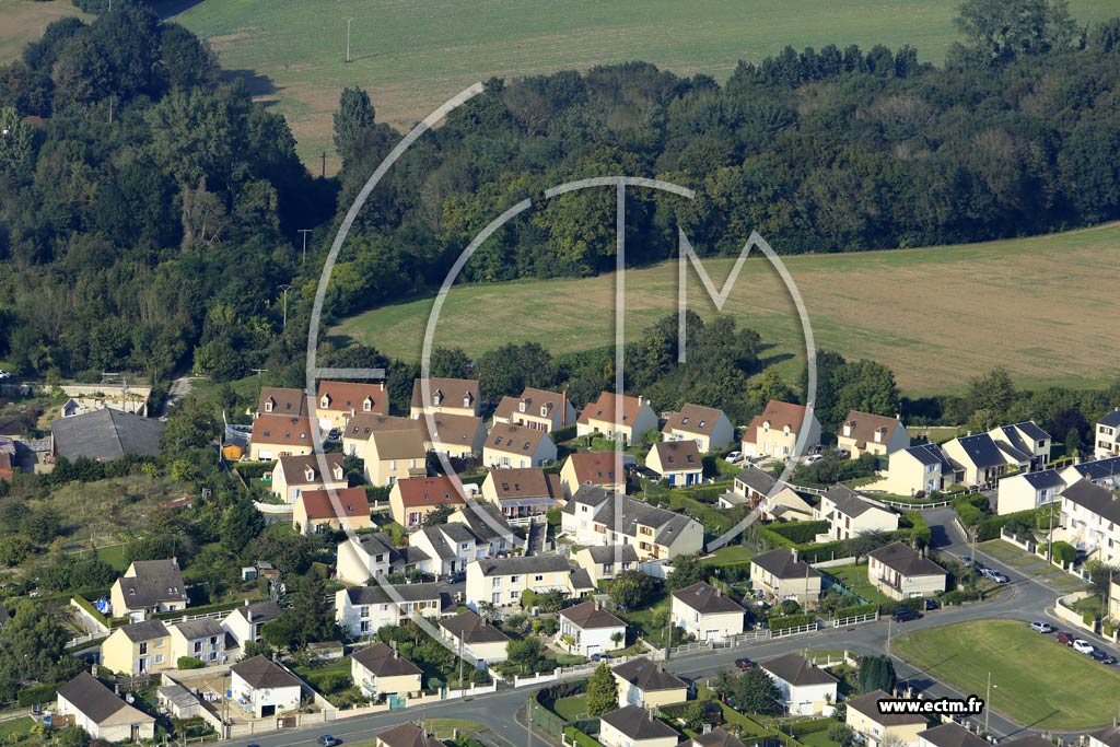 Photo arienne de Bury (Quartier de la Cit Herminie)