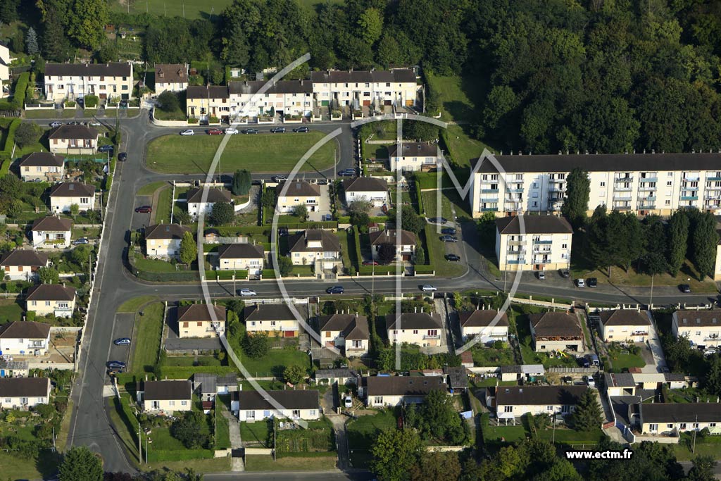 Photo arienne de Bury (Quartier de la Cit Herminie)
