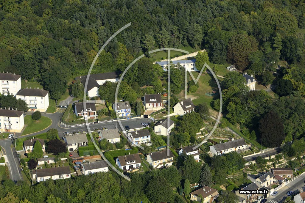 Photo arienne de Bury (Quartier de la Cit Herminie)