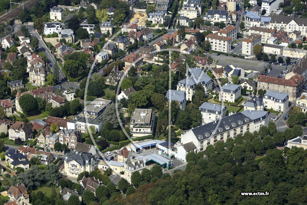 Photo arienne de Chantilly (Quartier de l'Av. du Marchal Joffre)