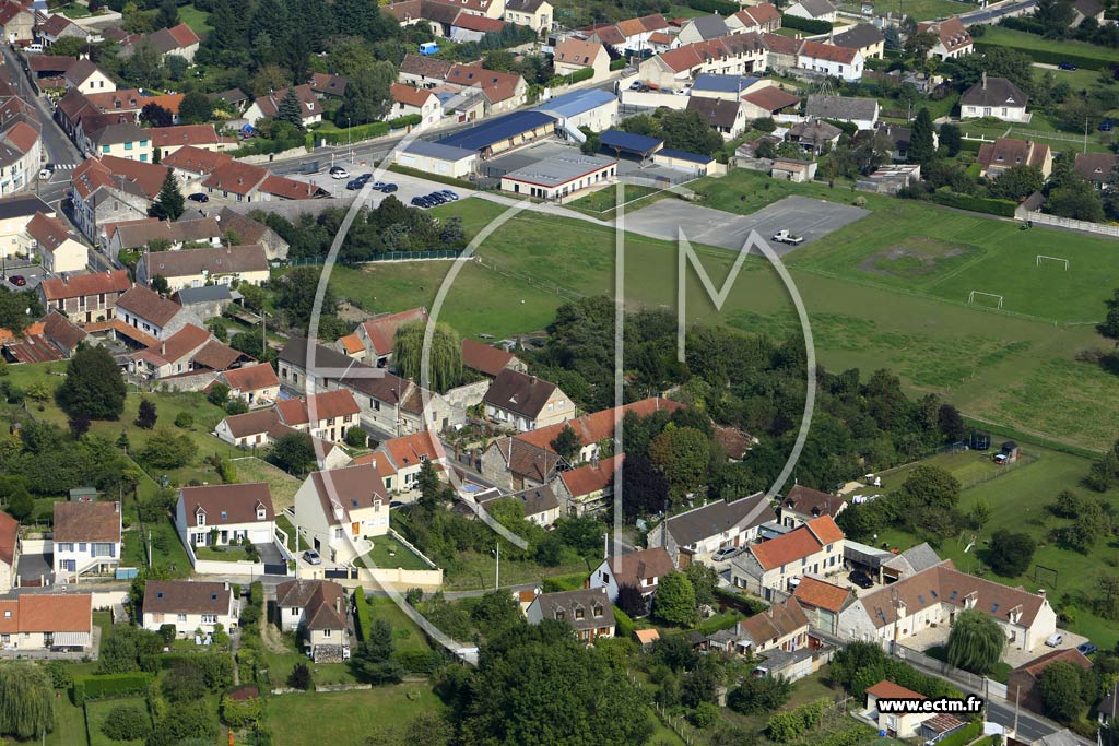 Photo arienne de Cinqueux (Catiau)