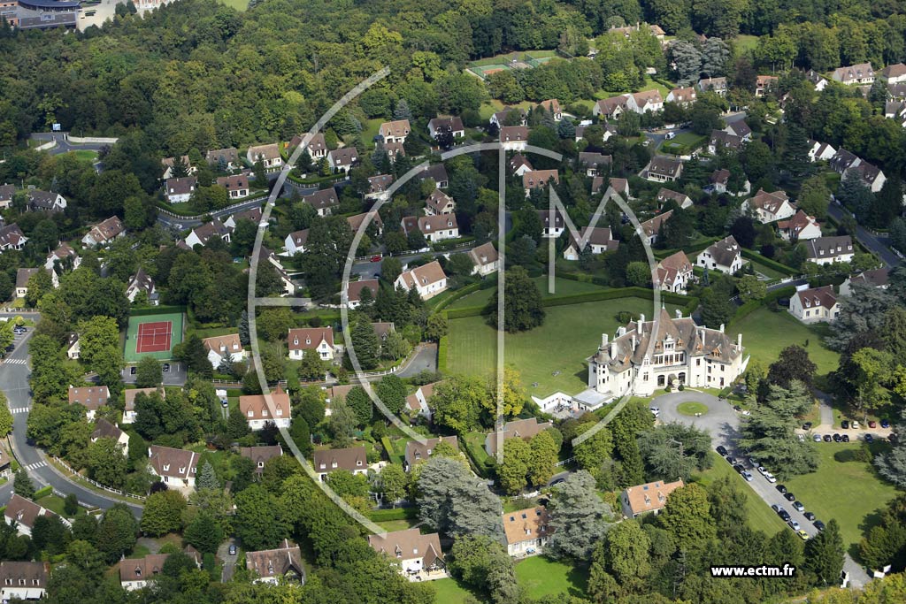 Photo arienne de Gouvieux (le Parc du Manoir)