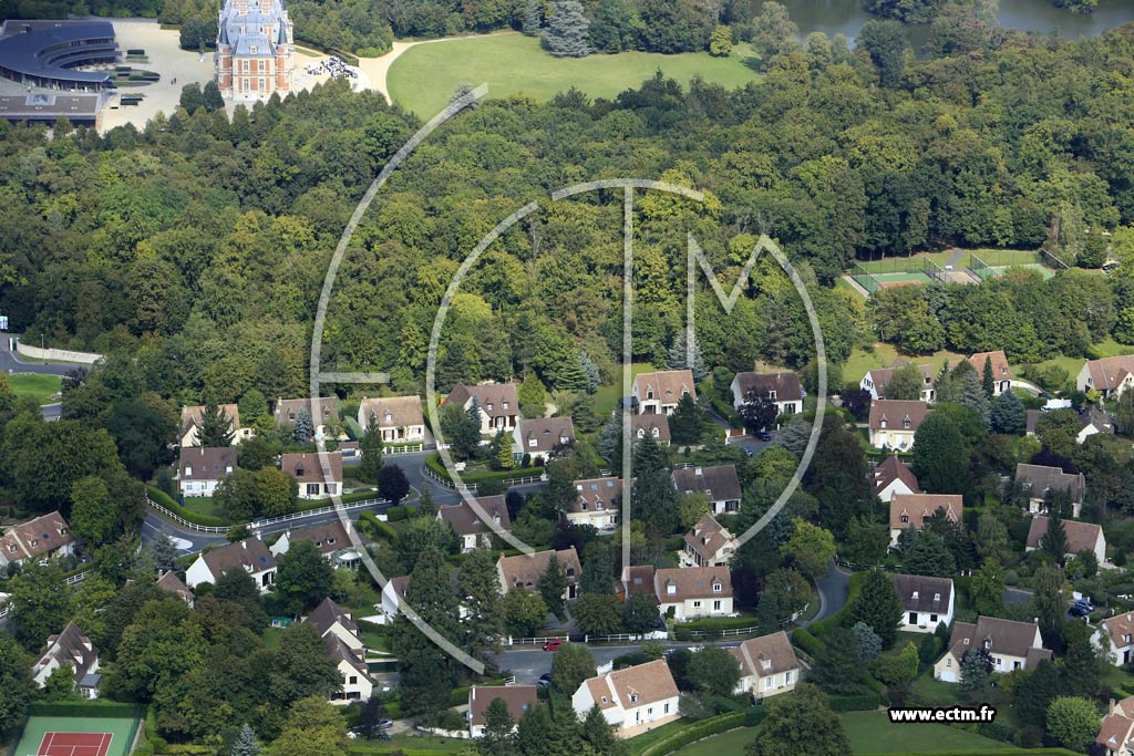 Photo arienne de Gouvieux (le Parc du Manoir)