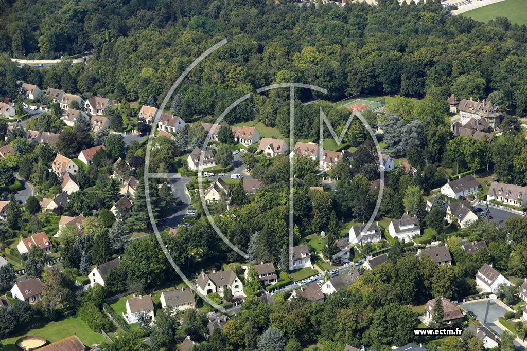 Photo arienne de Gouvieux (le Parc du Manoir)