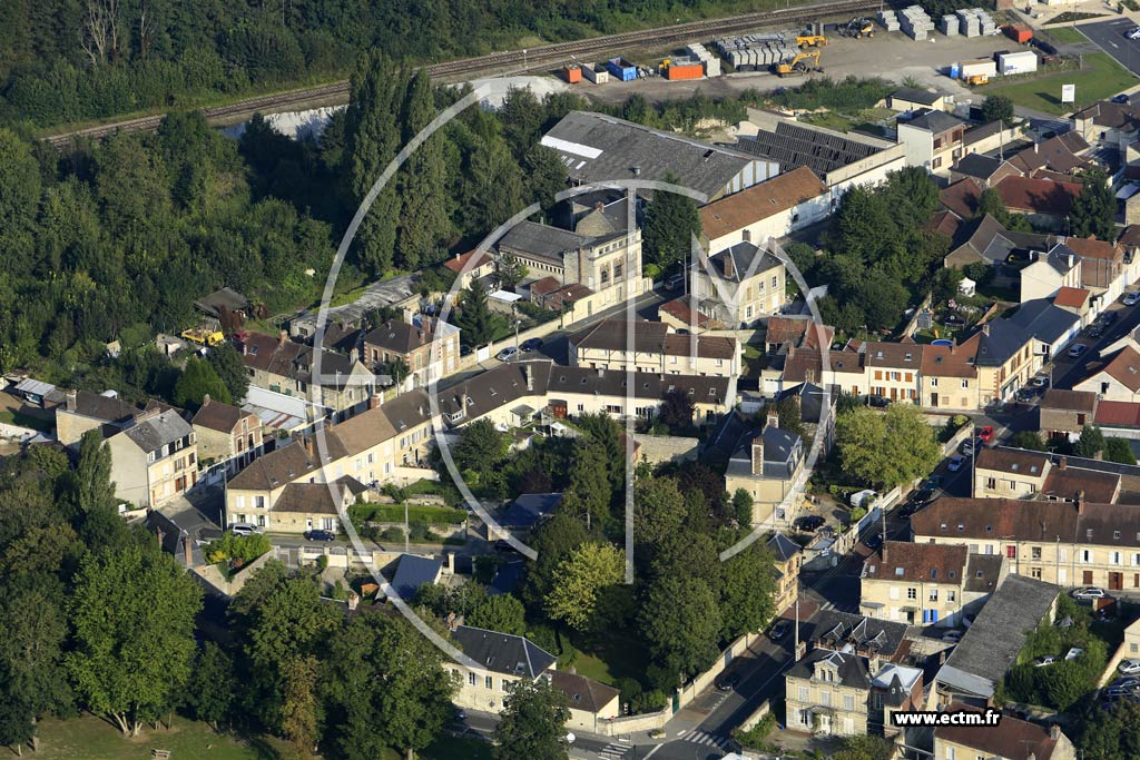 Photo arienne de Mouy (Gare)