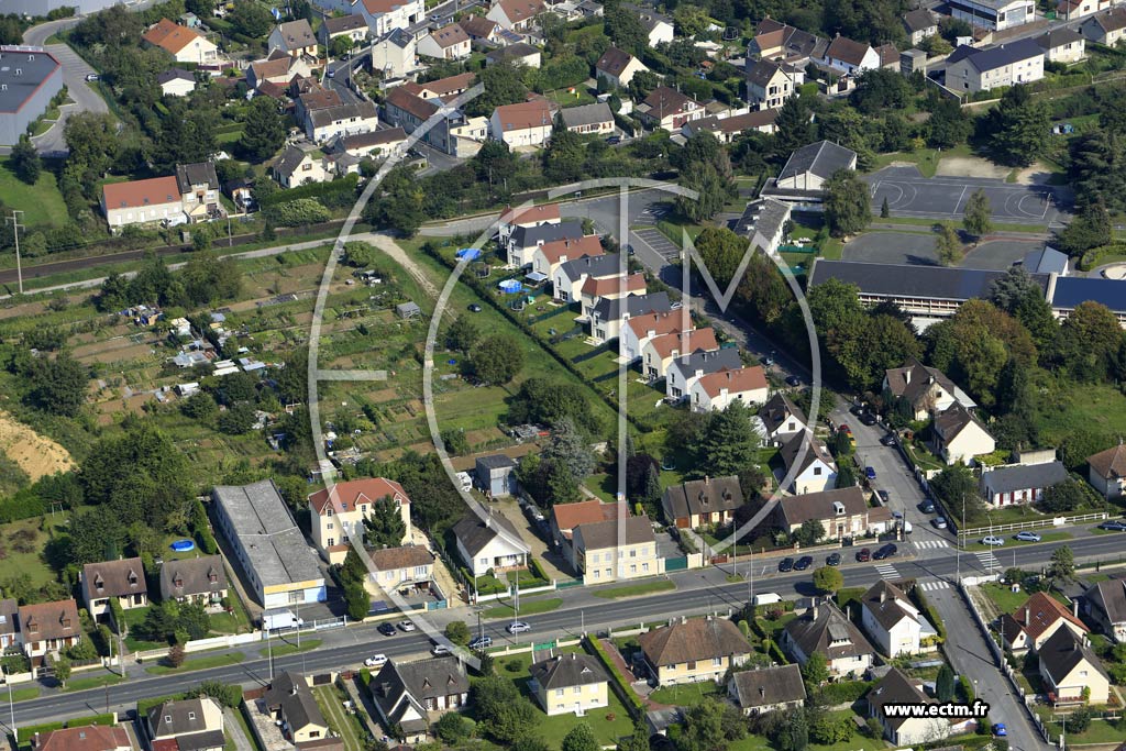 Photo arienne de Nogent-sur-Oise (la Commanderie)