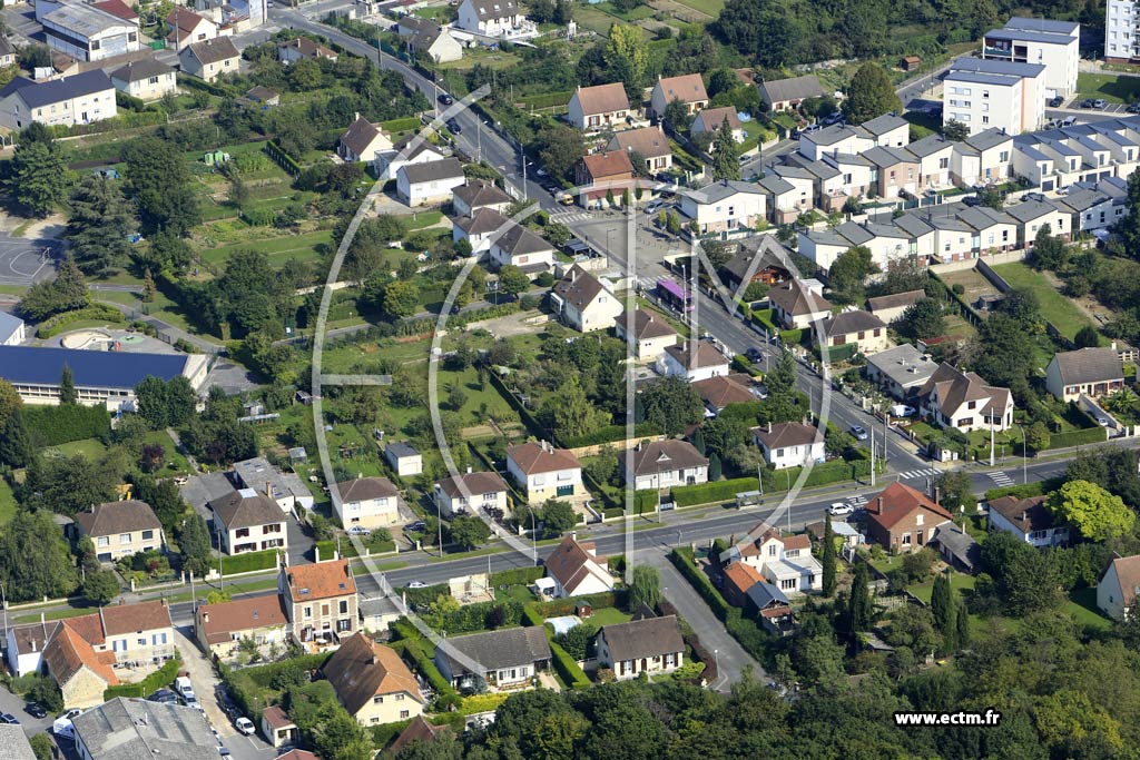 Photo arienne de Nogent-sur-Oise (la Commanderie)