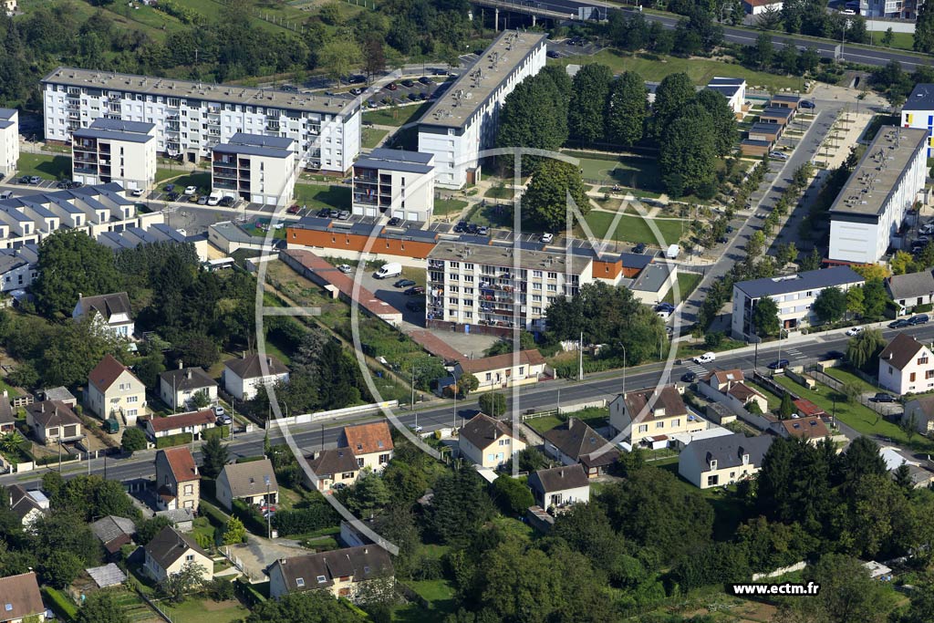 Photo arienne de Nogent-sur-Oise (la Commanderie)