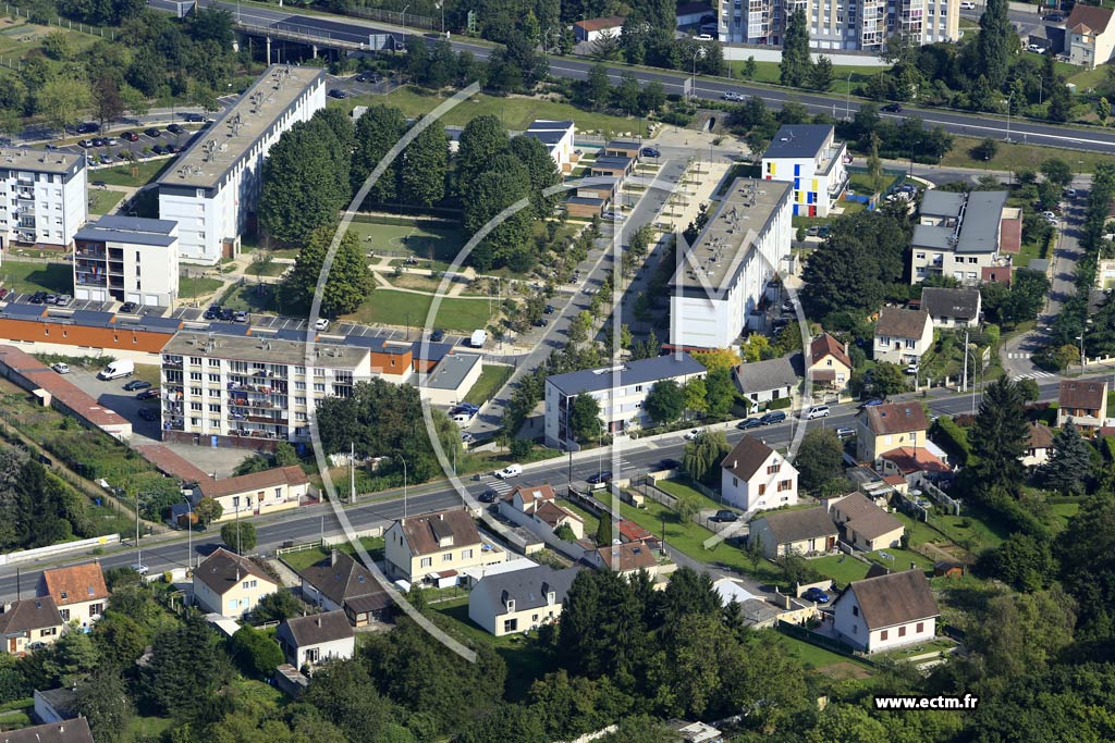 Photo arienne de Nogent-sur-Oise (la Commanderie)