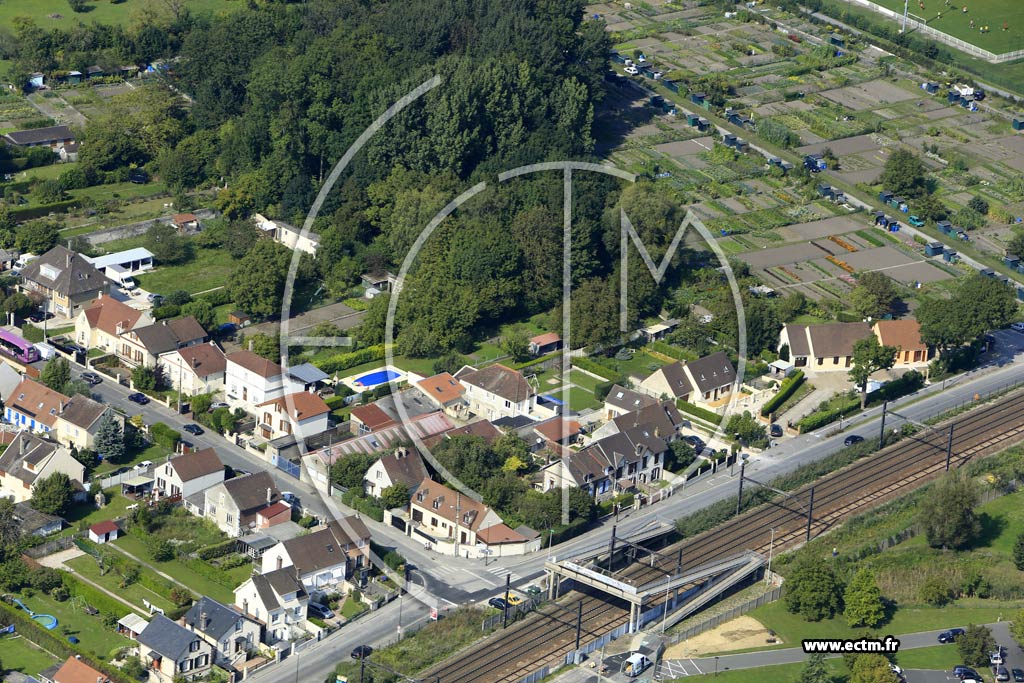 Photo arienne de Nogent-sur-Oise (Royaumont)