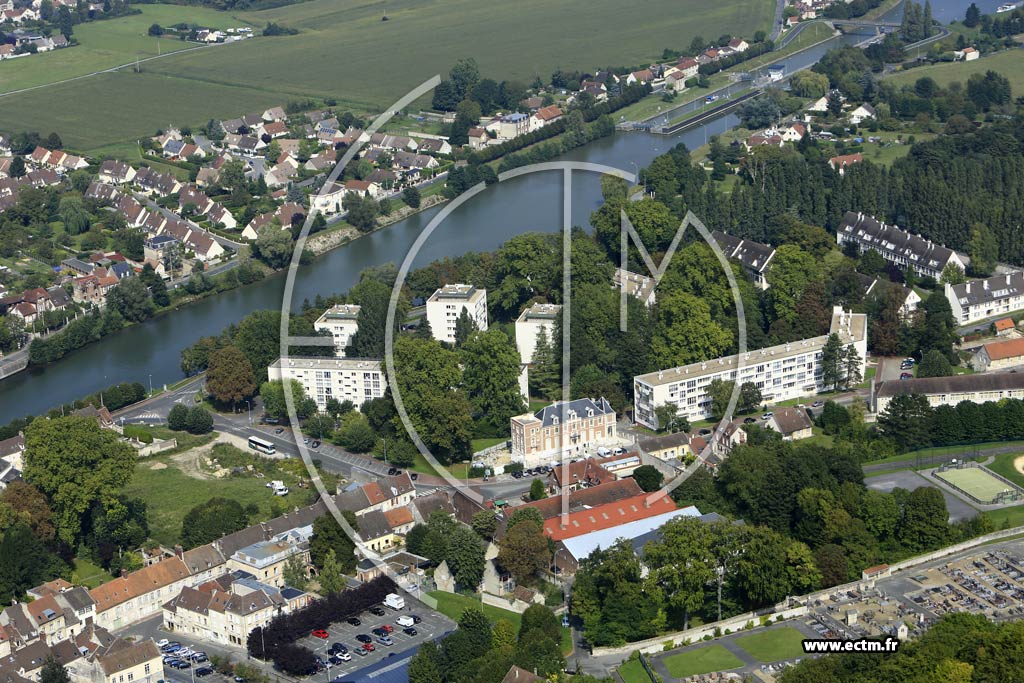 Photo arienne de Pont-Sainte-Maxence