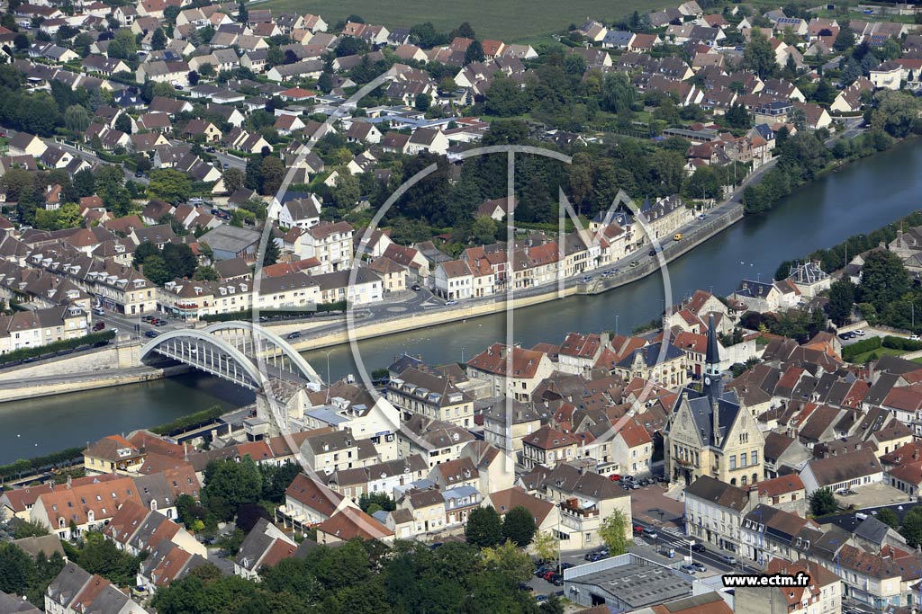Photo arienne de Pont-Sainte-Maxence (Centre)