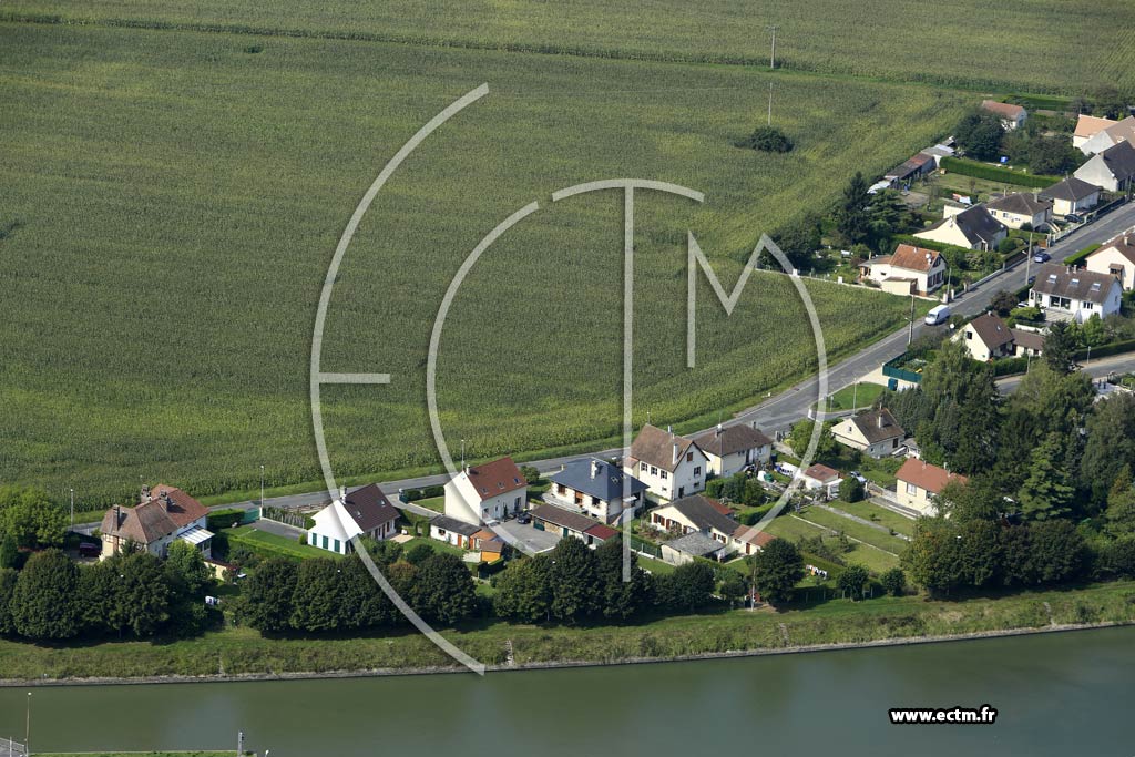 Photo arienne de Pont-Sainte-Maxence (le Moulin  Vent - Sarron)
