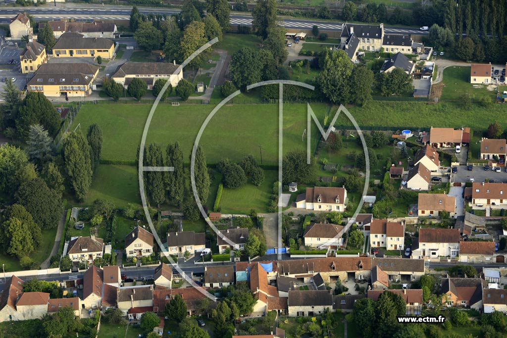 Photo arienne de Rieux (les Rtaux)