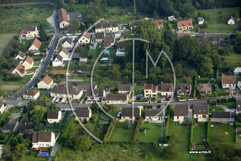 Photo arienne de Rieux (les Rtaux)