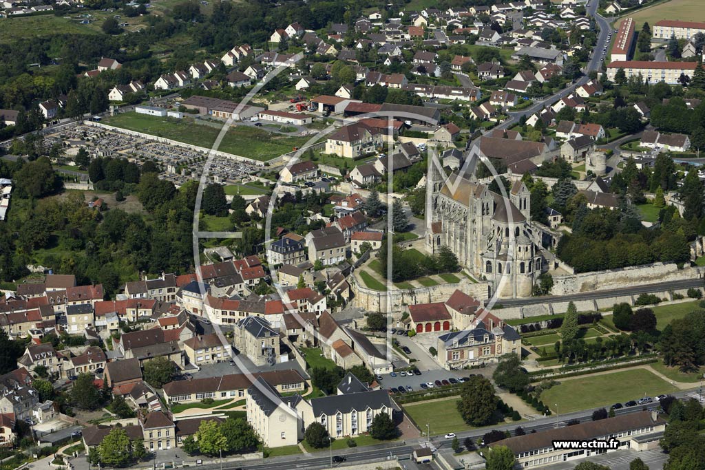 Photo arienne de Saint-Leu-dEsserent