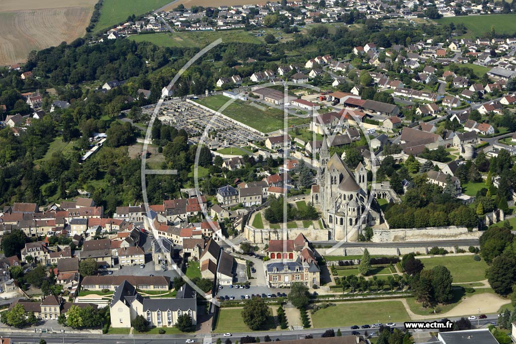 Photo arienne de Saint-Leu-dEsserent