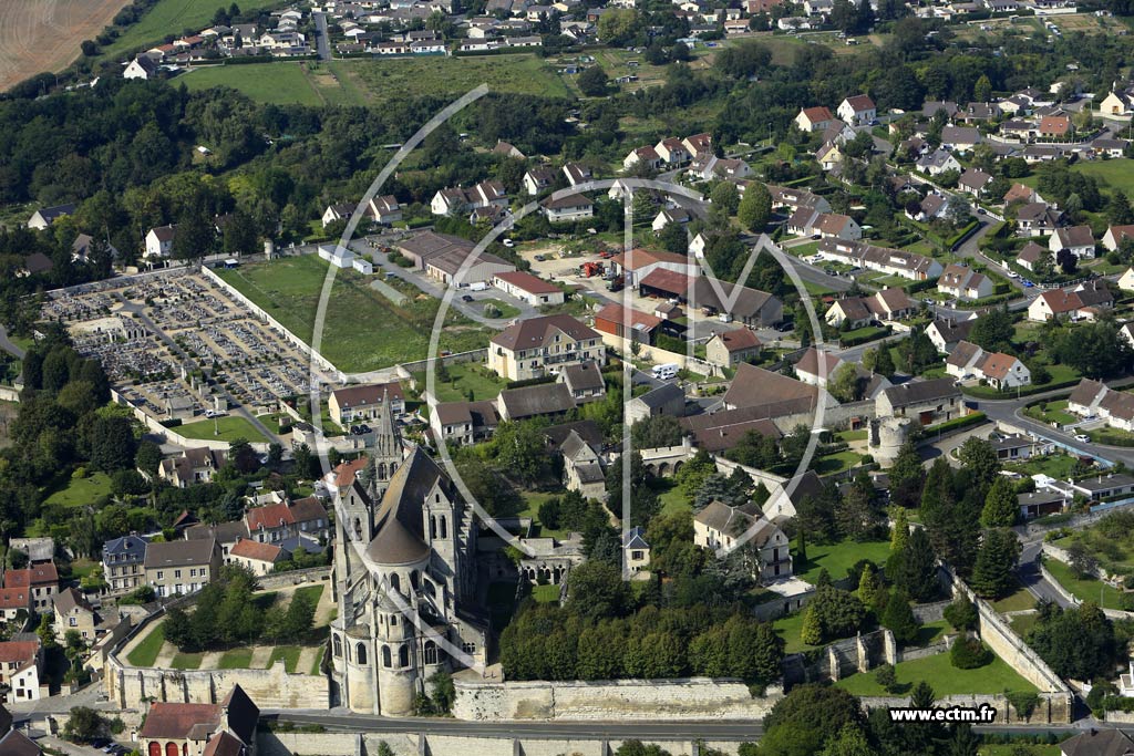 Photo arienne de Saint-Leu-dEsserent